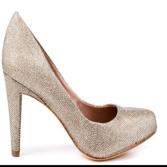 Vince Camuto Shoes - Vince Camuto Kadri Pump